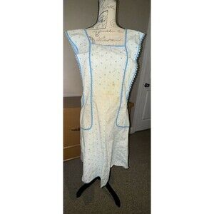 Vintage 50’s Full Apron Floral Blue And Pink Floral Pattern Pockets